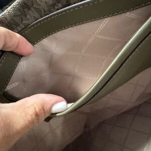 MICHAEL Michael Kors Olive and Beige Tote